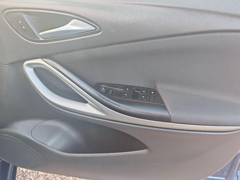 2020 Vauxhall Astra 1.5 Turbo D Business Edition Nav Euro 6 (s/s) 5dr HATCHBACK Diesel Manual