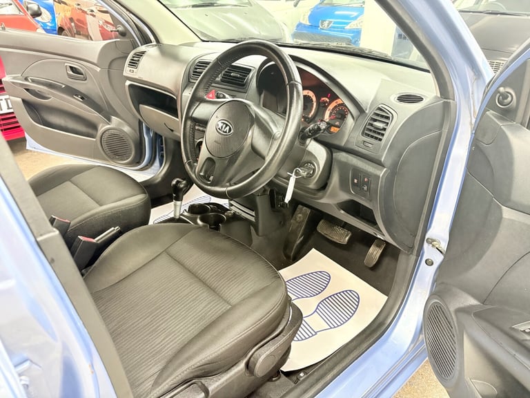 2011 Kia Picanto 1.1 2 5dr Auto HATCHBACK Petrol Automatic