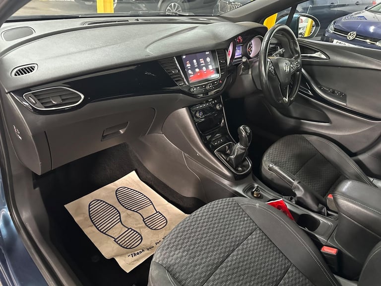 2017 Vauxhall Astra 1.4i Turbo SRi Nav Euro 6 5dr HATCHBACK Petrol Manual
