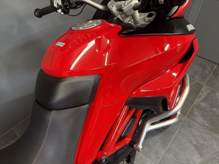 2021 DUCATI MULTISTRADA 950 S ADVENTURE BIKE FITTED WITH TOP BOX