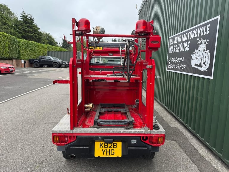 Subaru Sambar Dias Wagon 4WD Micro Fire Engine 1993 Model Paddock Yard Vehicle 