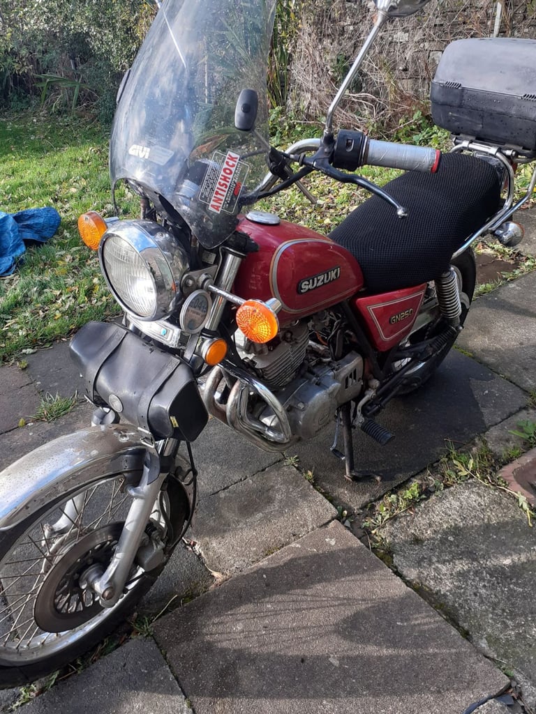 SUZUKI GN 250