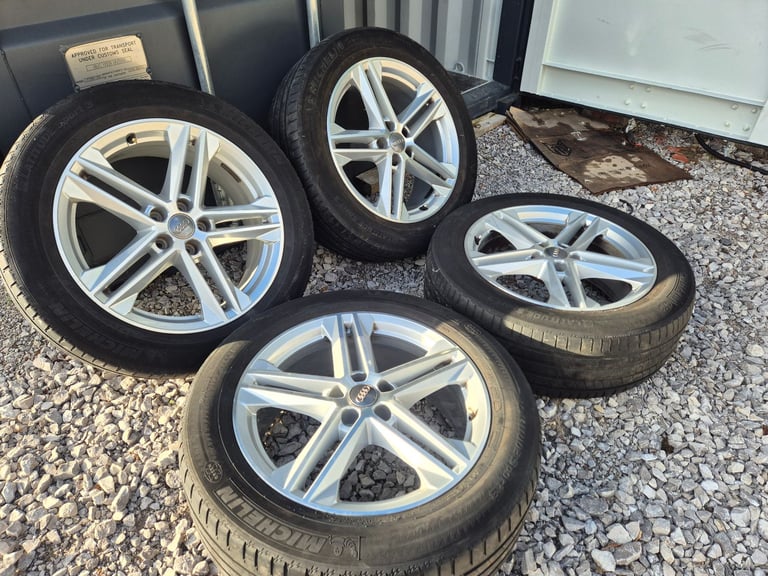 🌟Genuine Audi Q5 19 inch alloy wheels 5x112 with ALL MATCHING TYRES