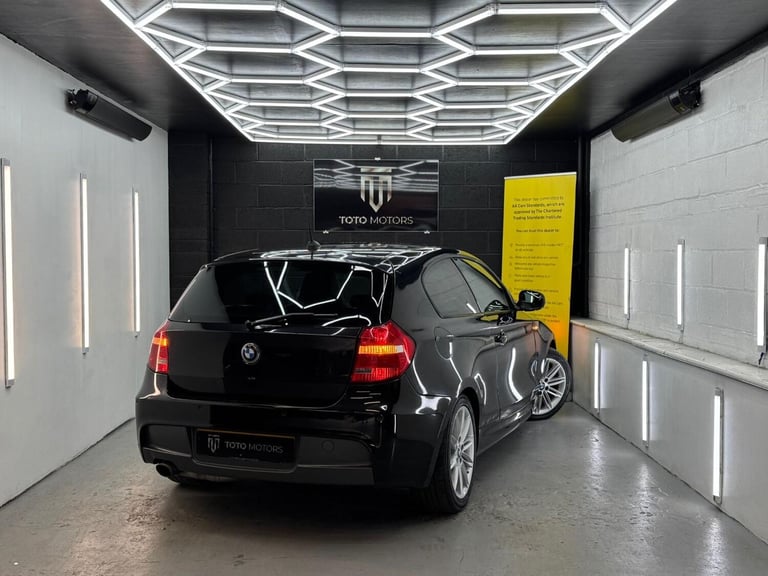 BMW 1 SERIES 2.0 118i M Sport 3 door 2010