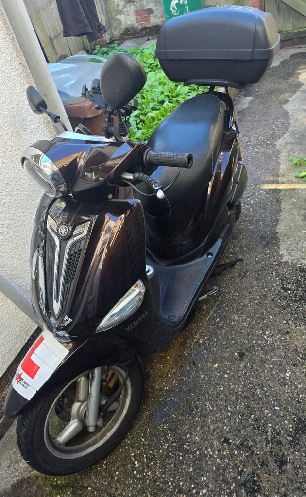 Yamaha motorcycle 2016,