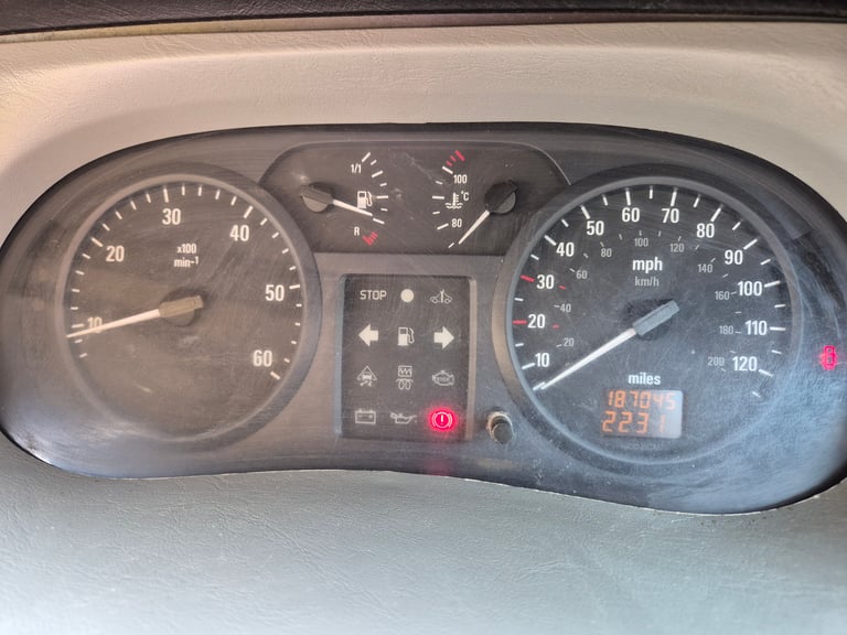 Vauxhall, VIVARO 2700 DTI SWB, Panel Van, 2003, 1870 (cc)