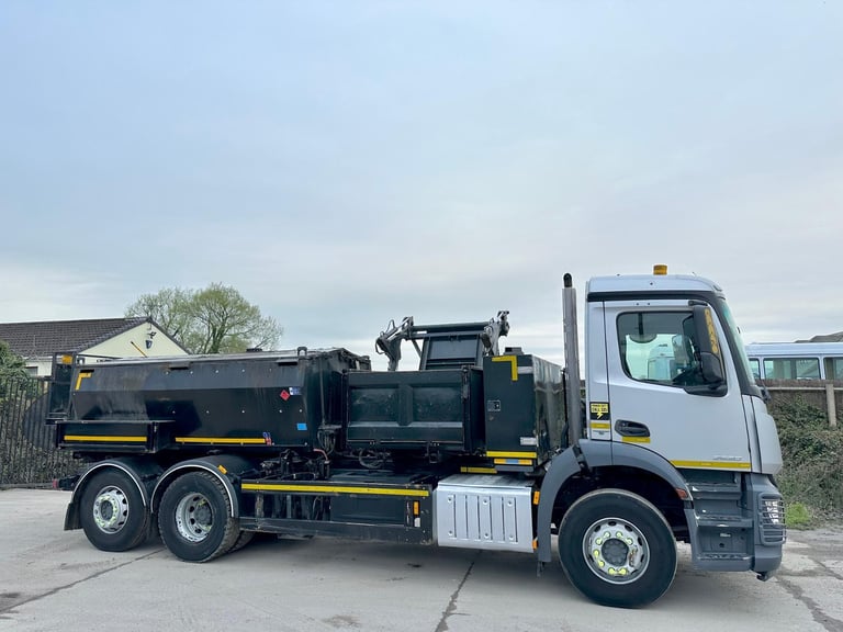 2016 MERCEDES AROCS TWIN TARMAC HOTBOX ECON WASTE BIN SELF LOADER 26 TON EURO-6 