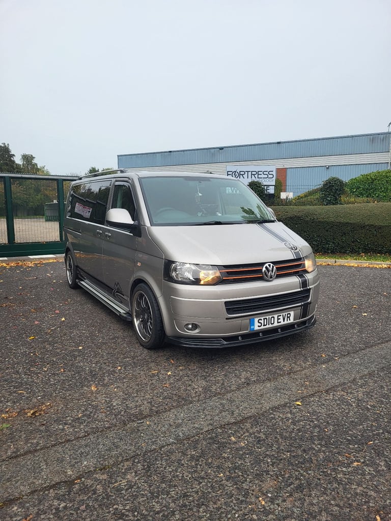 Volkswagen, TRANSPORTER SHUTTLE, MPV, 2010, Manual, 1968 (cc), 5 doors