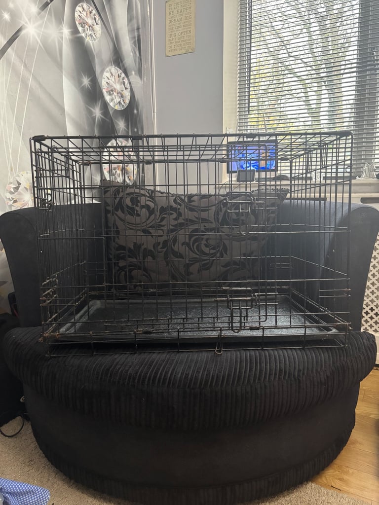 Medium Dog Cage / Crate