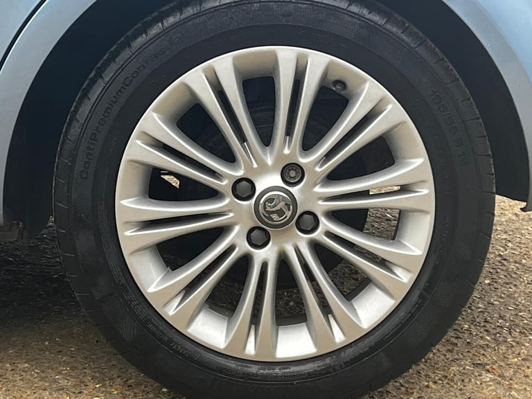 2014 Vauxhall Corsa 1.4 16V SE Hatchback 5dr Petrol Manual Wide Ratio Euro 5 (100 ps) Hatchback P...