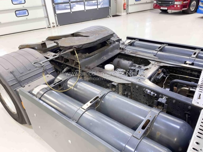 2021 (71) IVECO STRALIS NP 460 GAS 4X2