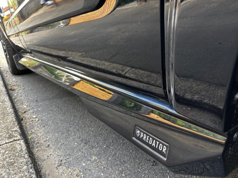 Transit Custom 2.0 EcoBlue Limited Predator Van 