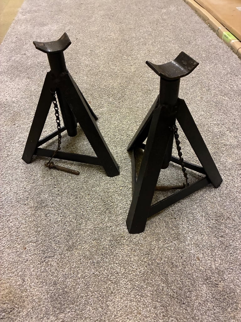 Axle stands