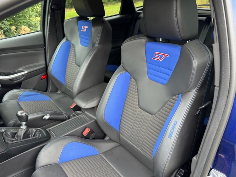 2015 Ford Focus 2.0T EcoBoost ST-2 5dr HATCHBACK PETROL Manual