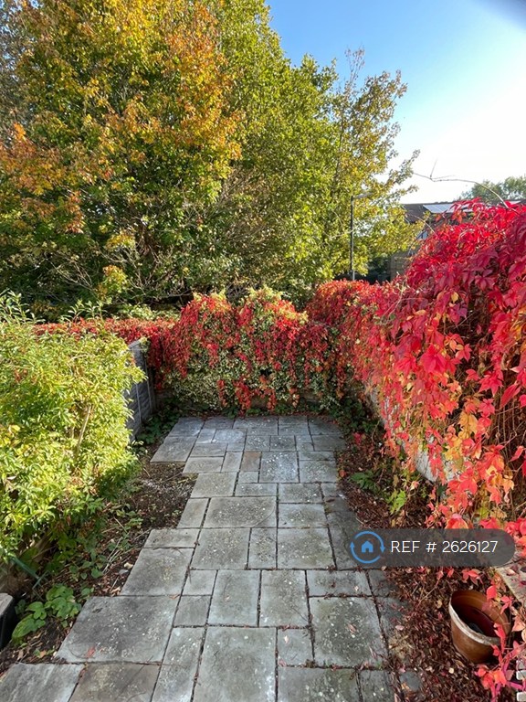 3 bedroom house in Lyham Road, London, SW2 (3 bed) (#2626127)