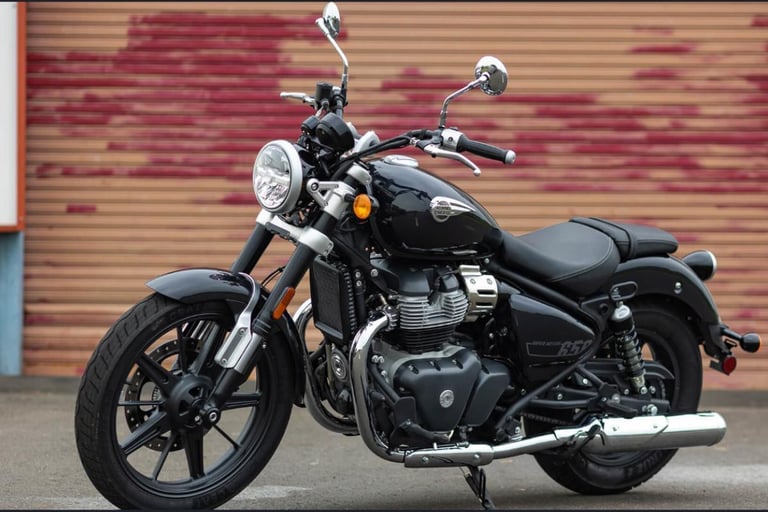 Royal Enfield SUPER METEOR 650 Astral 2023 for sale | Best Cruiser |A2 Compli...