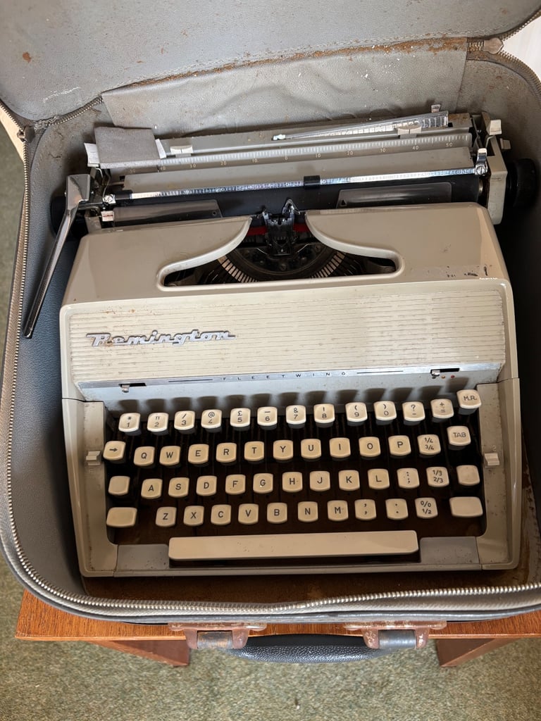 Vintage Typewriter 