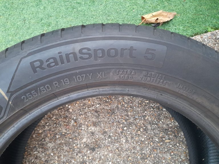 Set of 255 50 19 Tyres Uniroyal Rainsport 5 in West London Area