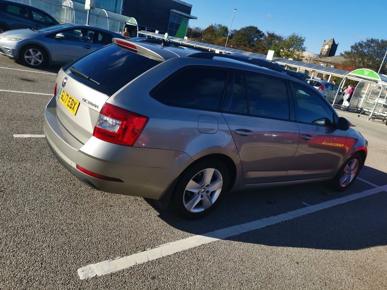 Skoda, OCTAVIA, Estate, 2017, Semi-Auto, 1598 (cc), 5 doors