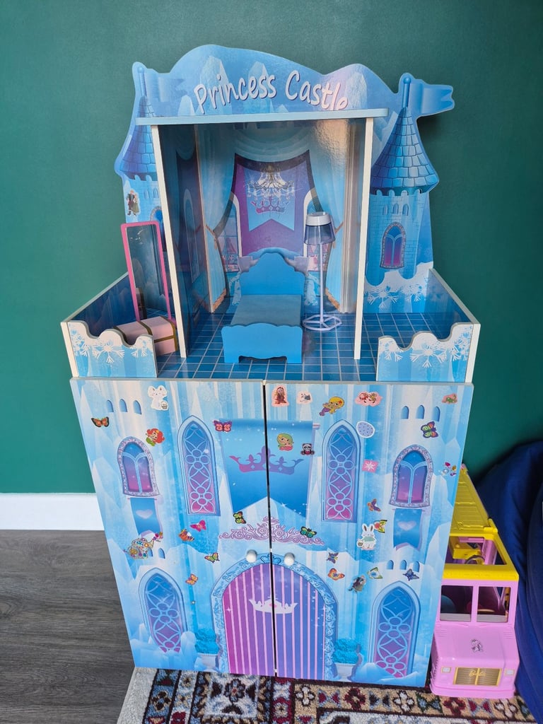Princess doll house