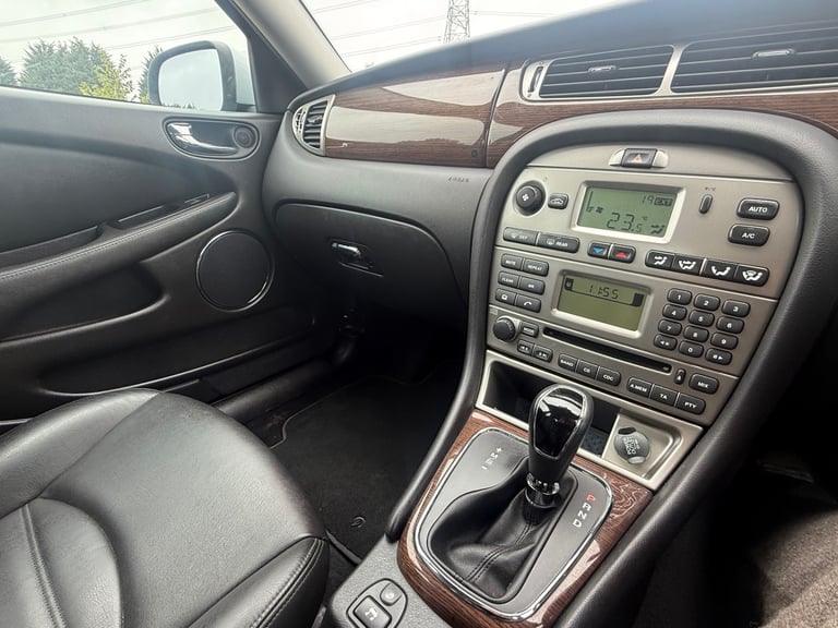 JAGUAR X-TYPE 2.2d S 2009 4dr Auto | Genuine 48,000 mls | Full Service History