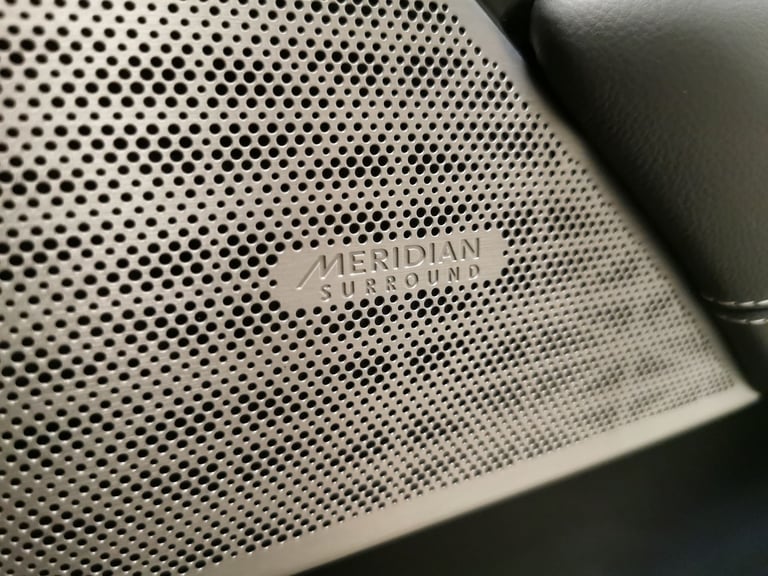 2020 Land Rover Range Rover Velar 2.0 D240 SE SUV 5dr Diesel Auto 4WD Euro 6 (s/s) (240 ps) - REV...