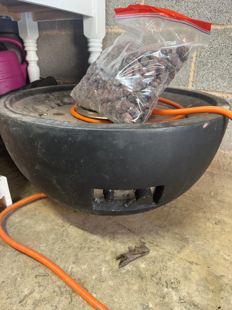 Modeno gas firepit 