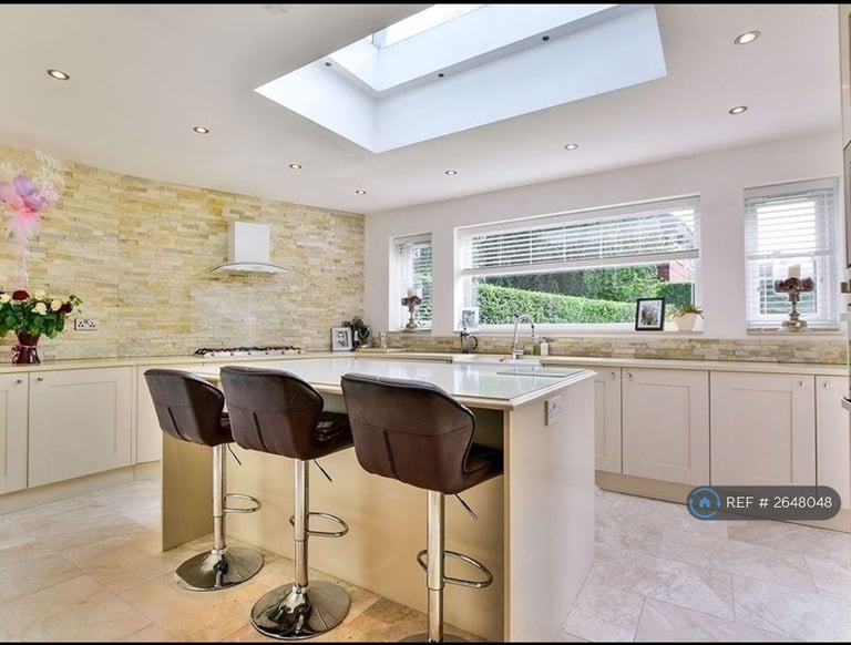4 bedroom house in Oakfield Road, Alderley Edge, SK9 (4 bed) (#2648048)