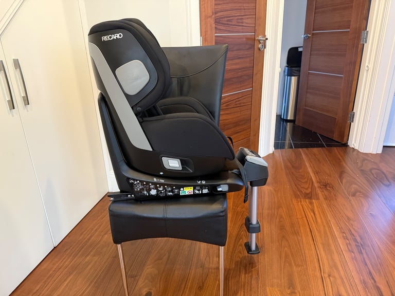 Recaro Salia 360 degree car seat