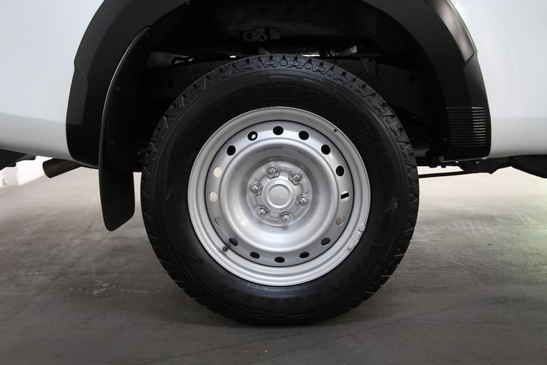 2025 Isuzu D-Max TD Utility Diff Lock Extended Cab 4x4 [205] (FREE MAINLAND UK DELIVERY !!) Pick ...