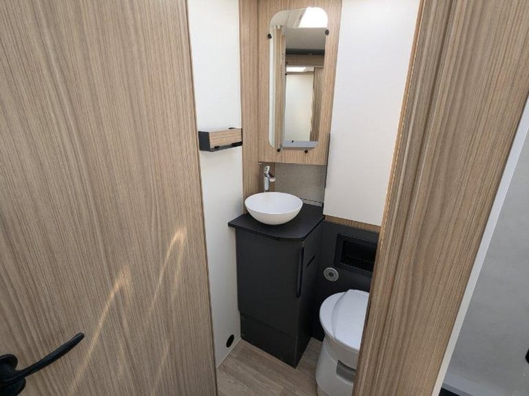 Pilote P720U 2.2 Sensation Motorhome 
