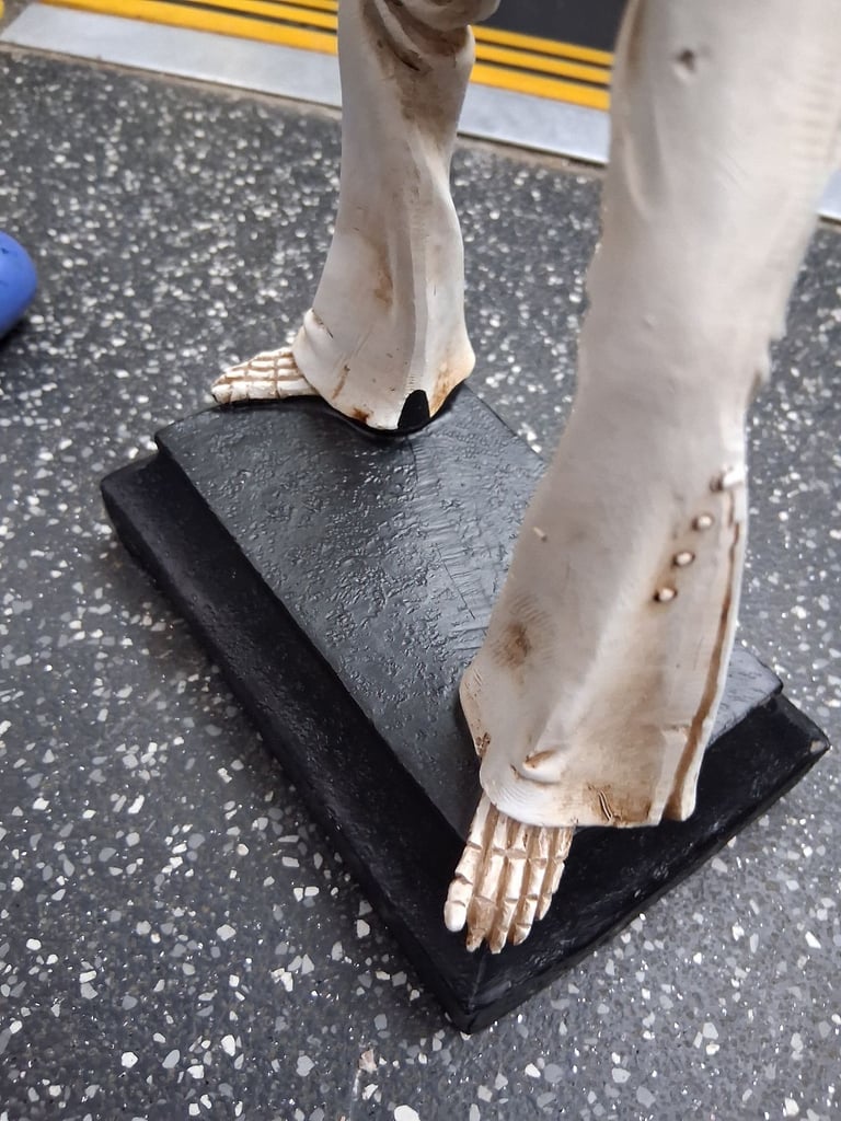 image for Elvis Statue