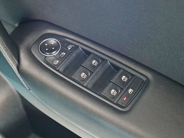 2021 Renault Captur 1.3 Iconic TCE 5DR Hatch Petrol Hatch Petrol Automatic