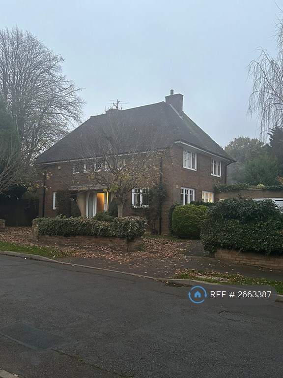 4 bedroom house in Bowhill, Kettering, NN16 (4 bed) (#2663387)