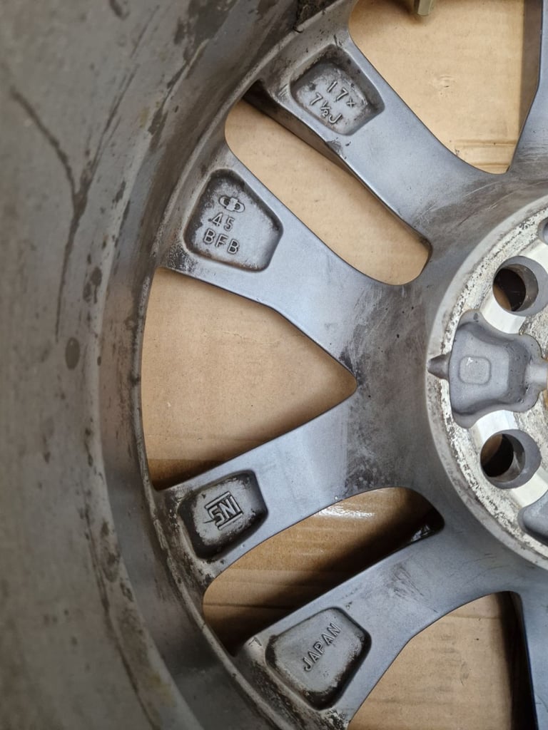 Qty 4 Lexus 17 inch alloy wheels (ex IS 300h)