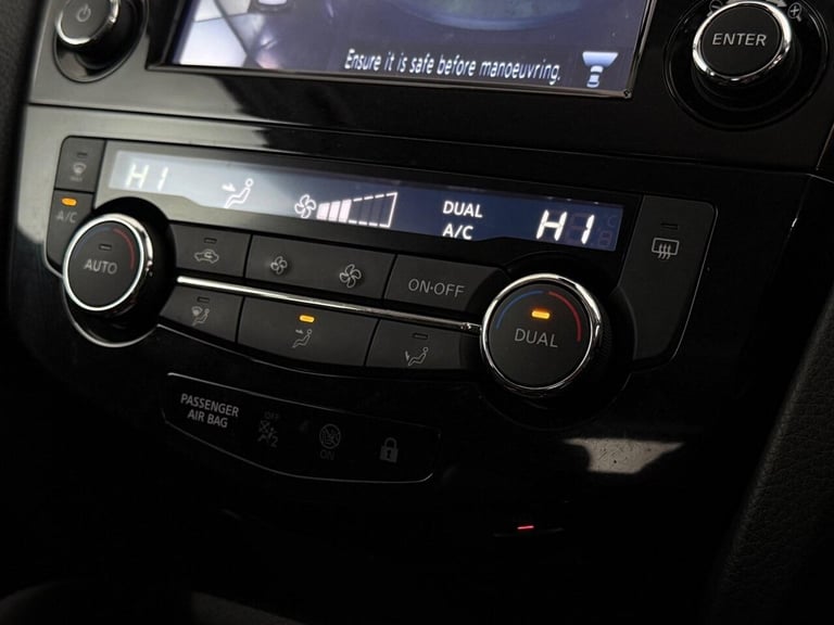 2018 Nissan Qashqai 1.6 DIG-T N-Connecta Euro 6 (s/s) 5dr HATCHBACK Petrol Manual