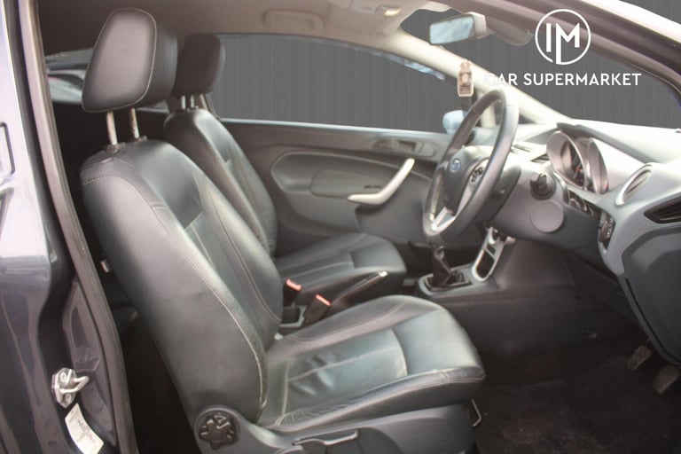 2010 Ford Fiesta 1.6 Titanium 3dr HATCHBACK Petrol Manual