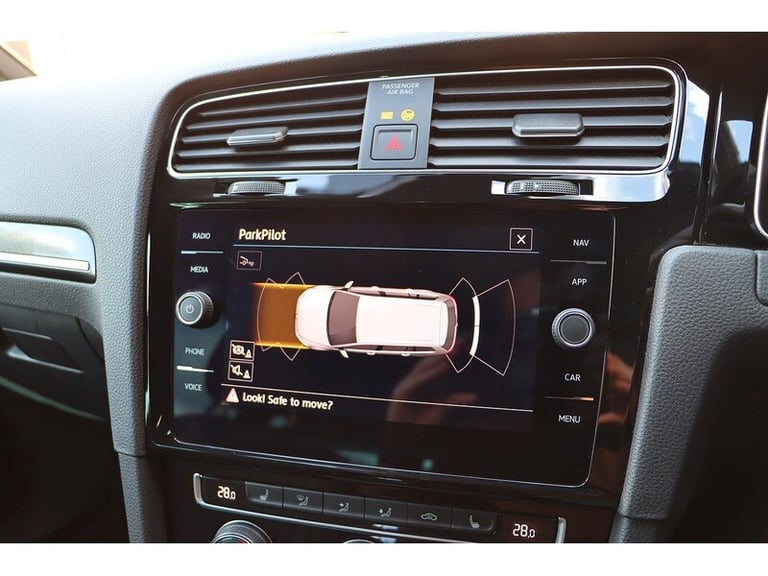 2019 Volkswagen Golf 2.0 TSI R Estate 5dr Petrol DSG 4Motion Euro 6 (s/s) (300 ps) Estate Petrol ...