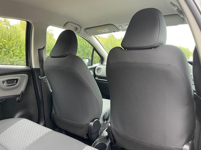 2015 Toyota Yaris 1.33 VVT-i Icon 5dr HATCHBACK Petrol Manual
