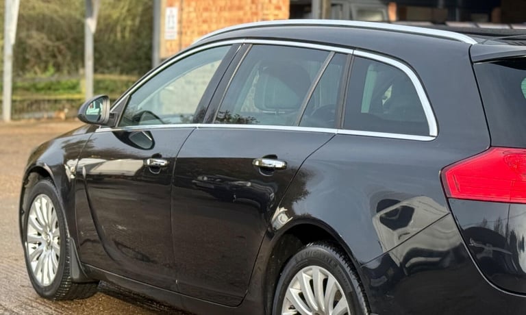 2009 Vauxhall Insignia 2.8T V6 Elite Nav Sports Tourer Auto 4WD Euro 5 5dr