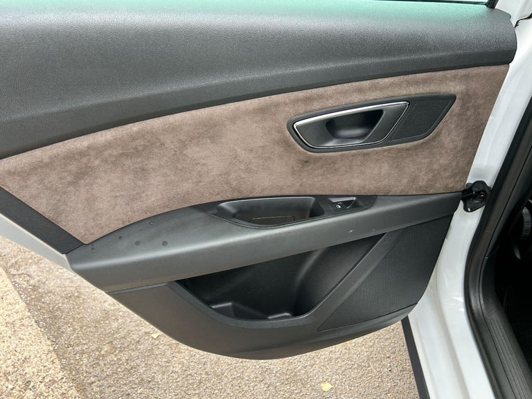 SEAT LEON 2.0 TDI X-PERIENCE SE Technology 2015