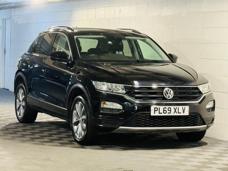 image for 2019 Volkswagen T-Roc 1.5 TSI EVO SE Euro 6 (s/s) 5dr HATCHBACK Petrol Manual