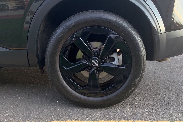 2023 Nissan Qashqai 1.5 E-Power Kuro Edition [Tech Assist] 5dr Auto Hatchback Hybrid Automatic