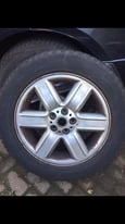 Range Rover wheel and tyre