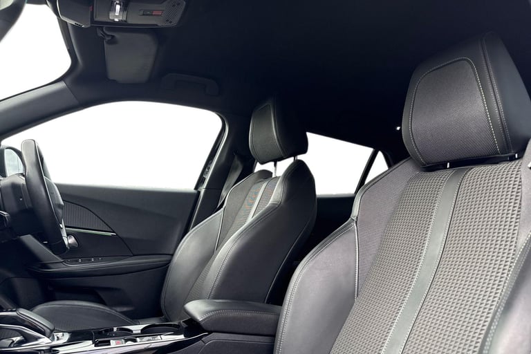 2021 Peugeot E-2008 50kWh GT Auto 5dr SUV Automatic