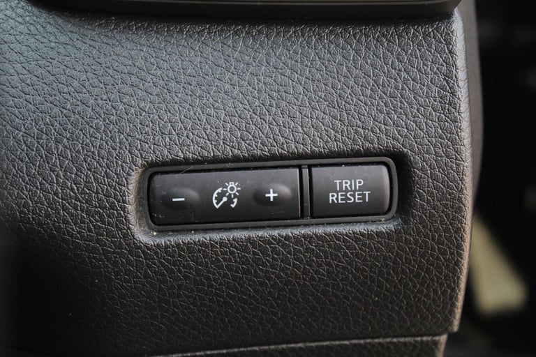 2014 Nissan X-Trail 1.6 dCi N-Tec 5dr 4WD ESTATE DIESEL Manual
