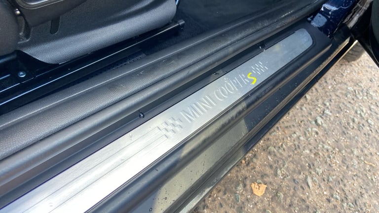 2020 MINI Electric Hatch Cooper SE 32.6kWh Level 3 Hatchback 3dr Electric Auto (184 ps) Hatchback...