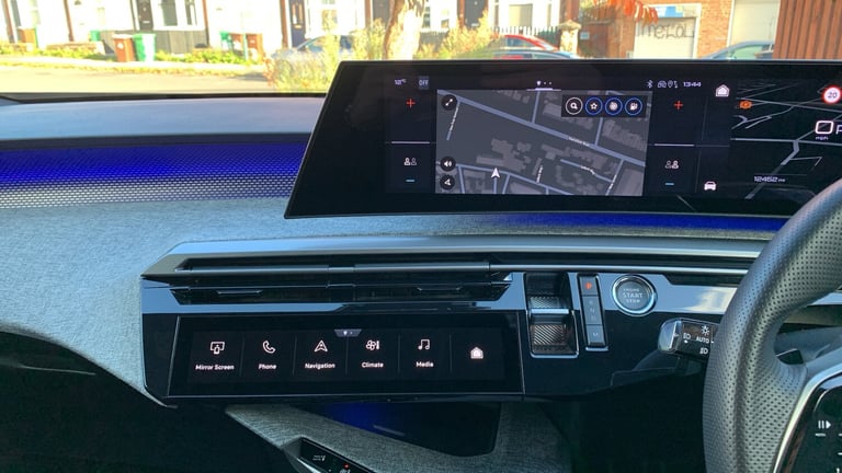 2025 Peugeot 5008 1.2 Hybrid 136 GT 5dr e-DSC6 HATCHBACK PETROL Automatic