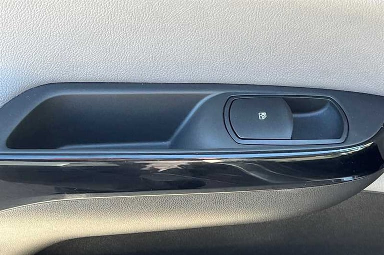 2016 Vauxhall Corsa 1.4 ecoFLEX SE 5dr HATCHBACK PETROL Manual