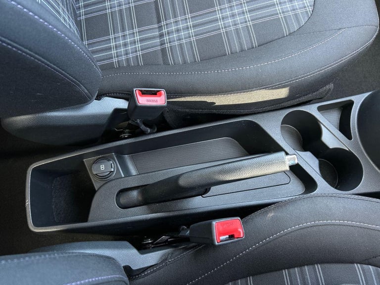 2024 Hyundai i10 1.0 Premium Hatchback 5dr Petrol Auto Euro 6 (s/s) (63 ps) Hatchback PETROL Auto...